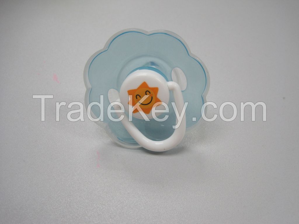 factory wholesale latest design low price baby funny silicone pacifiers with good quality