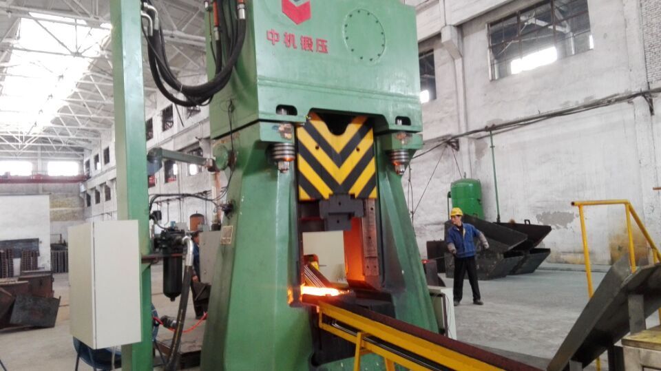 Fully hydraulic die forging hammer PLC control for efficiency and precision closed die forgings