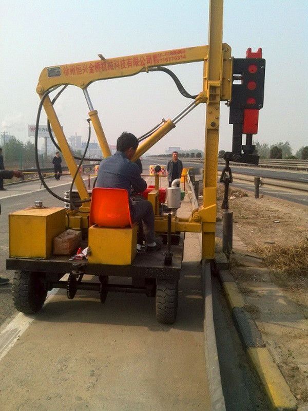 Foldable mast piling and extraction machine for highway construction pile driver