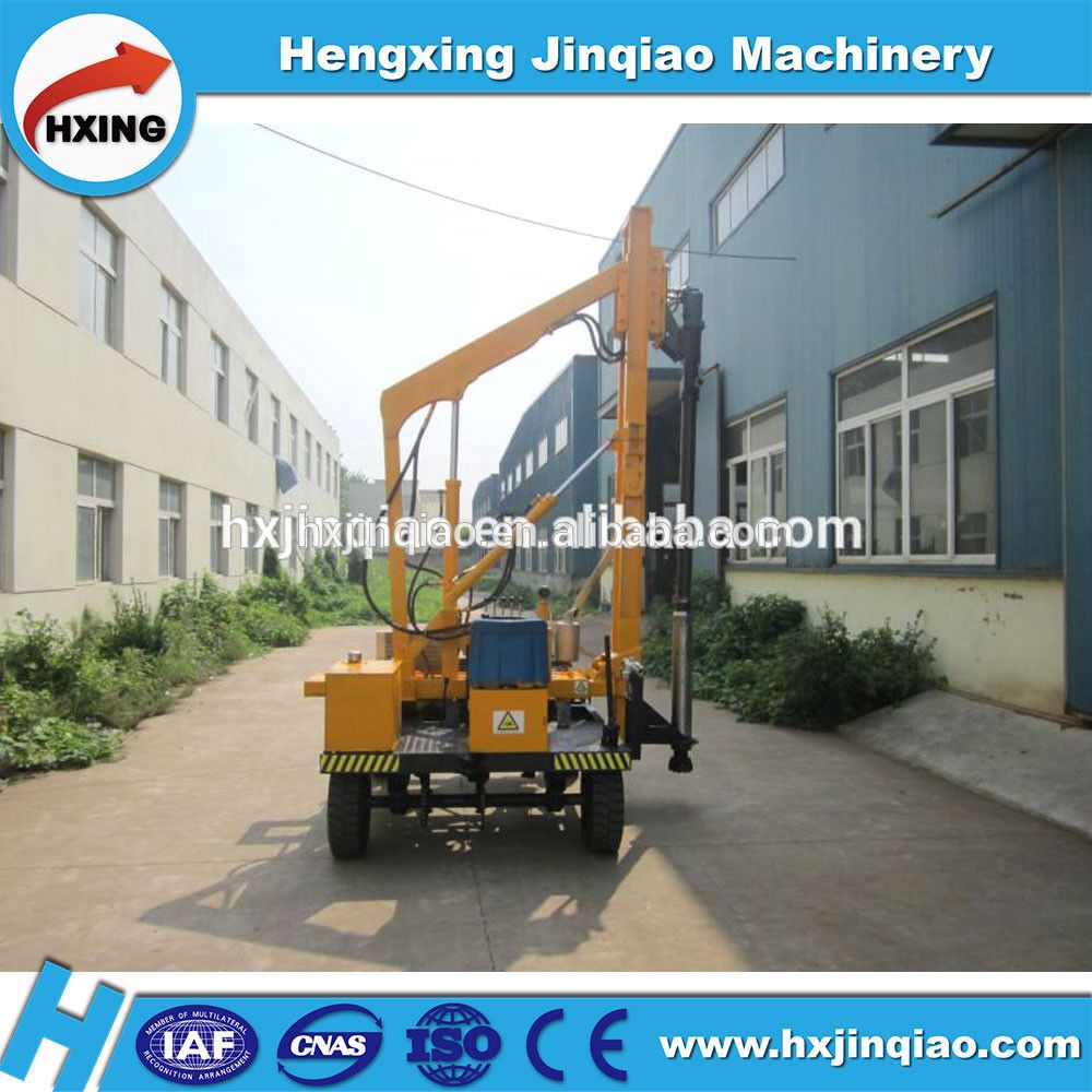 Hydraulic drilling machine for digging holes pile driver