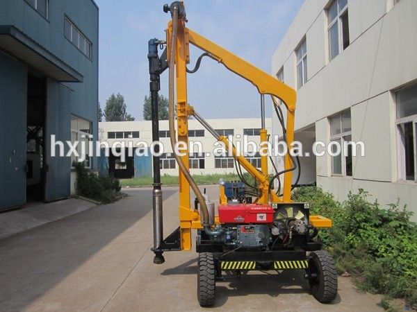 Hydraulic drilling machine for digging holes pile driver