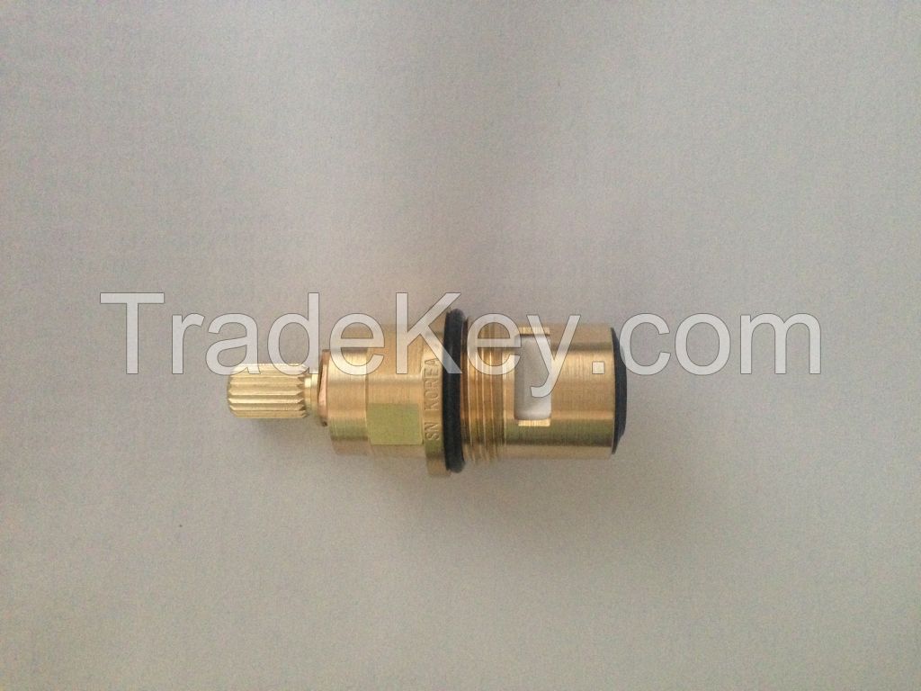 high quality of brass ceramic cartridge and headwork