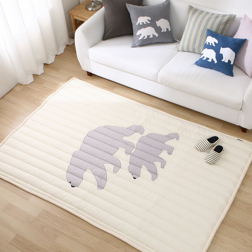 100% cotton rug with black bear