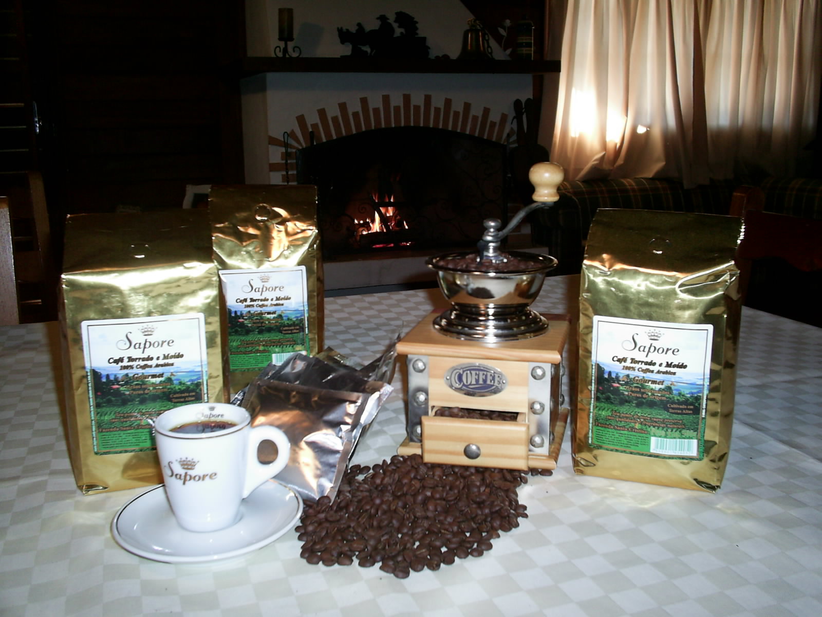 Sapore Coffee, ground roasted coffee