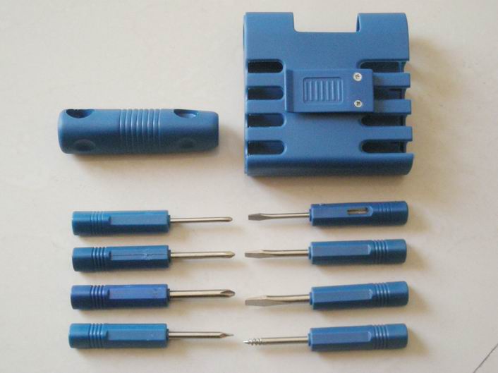 Family utility set (screwdriver, test pencil, etc.)