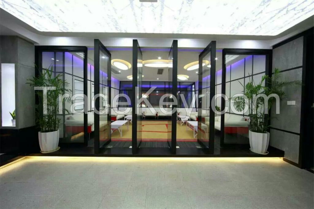 Cruved aluminum glass partition