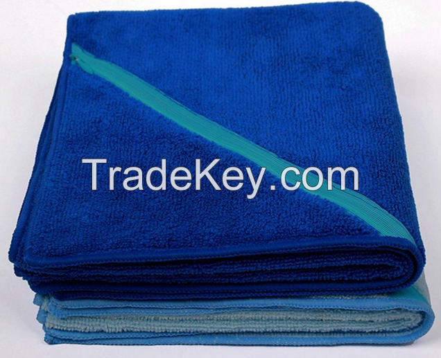 Micro Fiber Sports towel with zipper pocket 