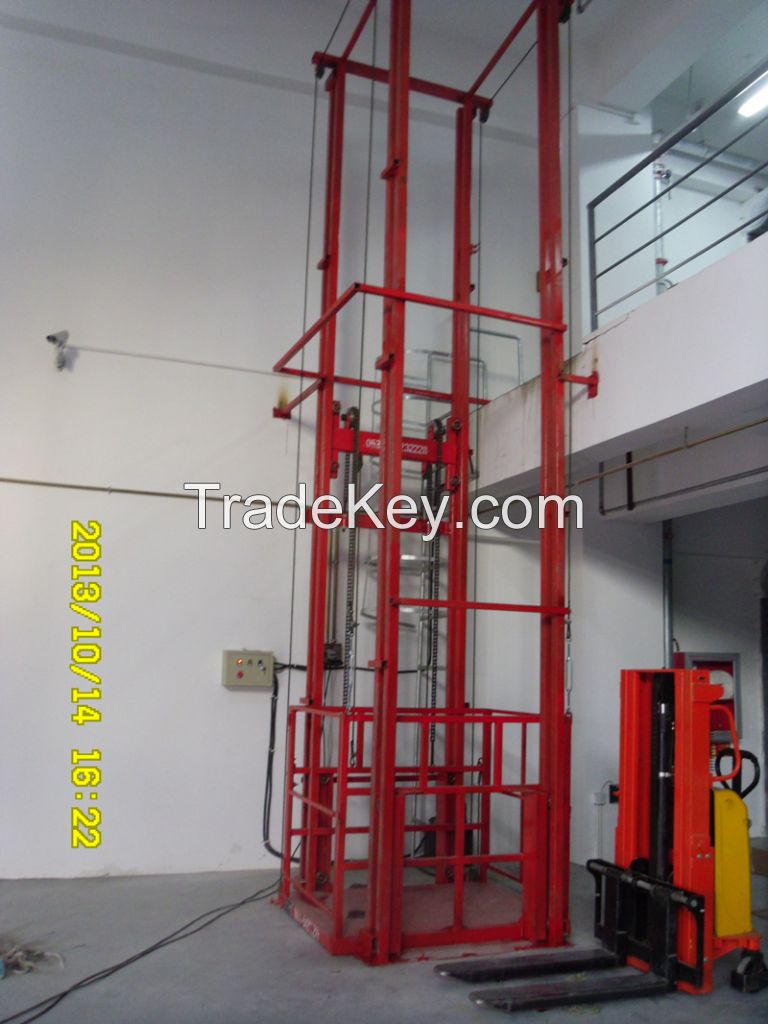Vertical Chain Cargo Lift