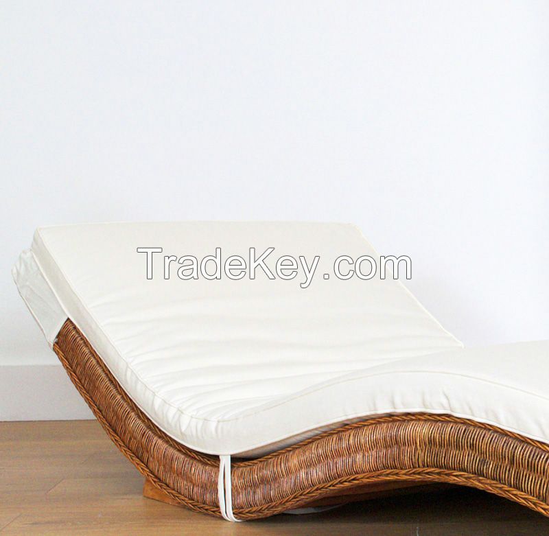 Natural rattan sun bed, model MRW-LETNO-01