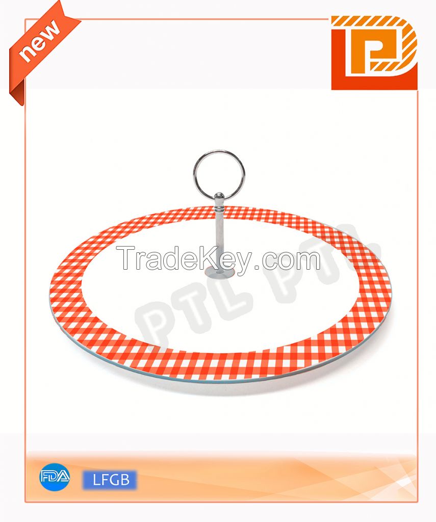 single-deck glass food holder with colorful pattern
