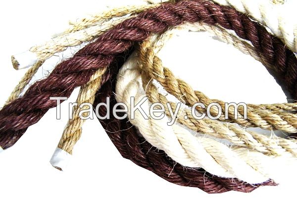 Rope for athletic pulling and climbing activity use