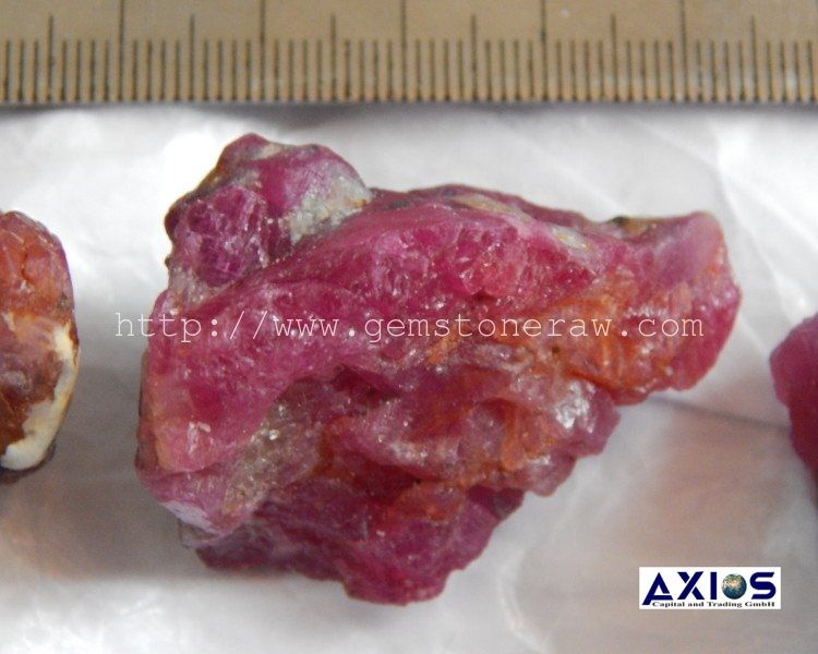 Wholesale uncut rubies