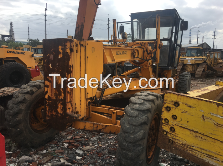 USED KOMATSU GD511A Grader Machine