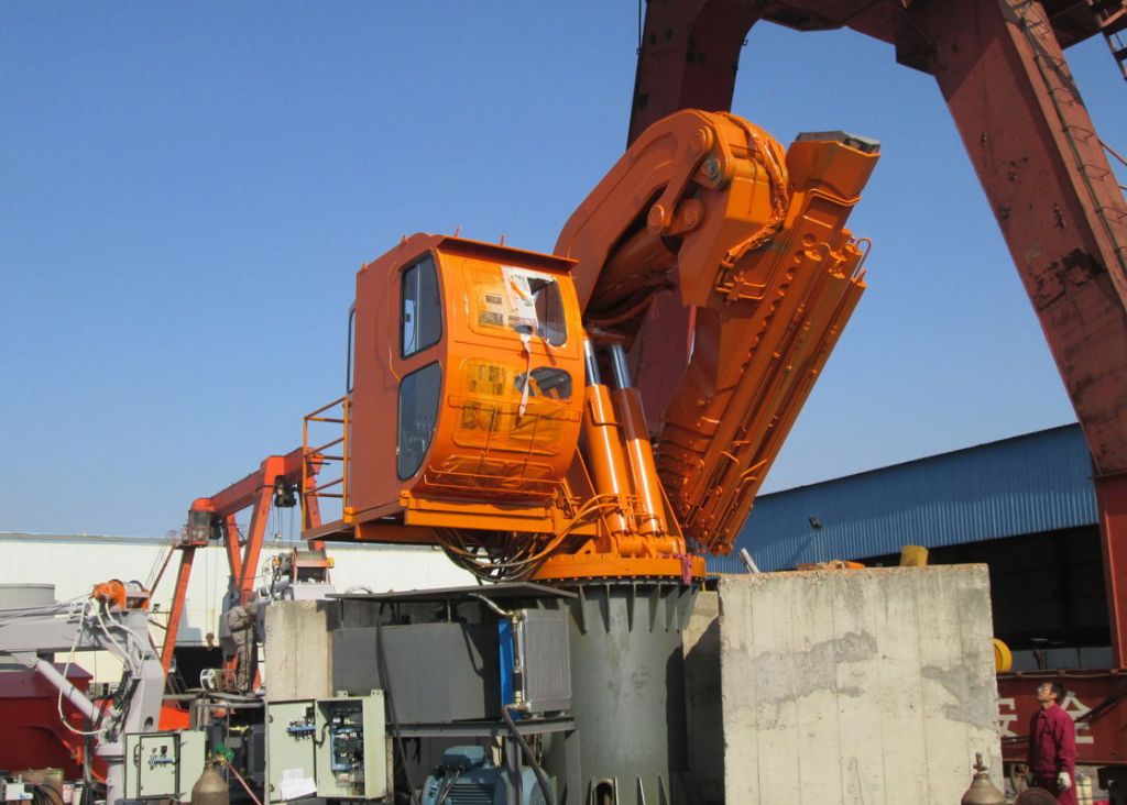 Hydraulic Knuckle&Telescopic Crane for marine ship