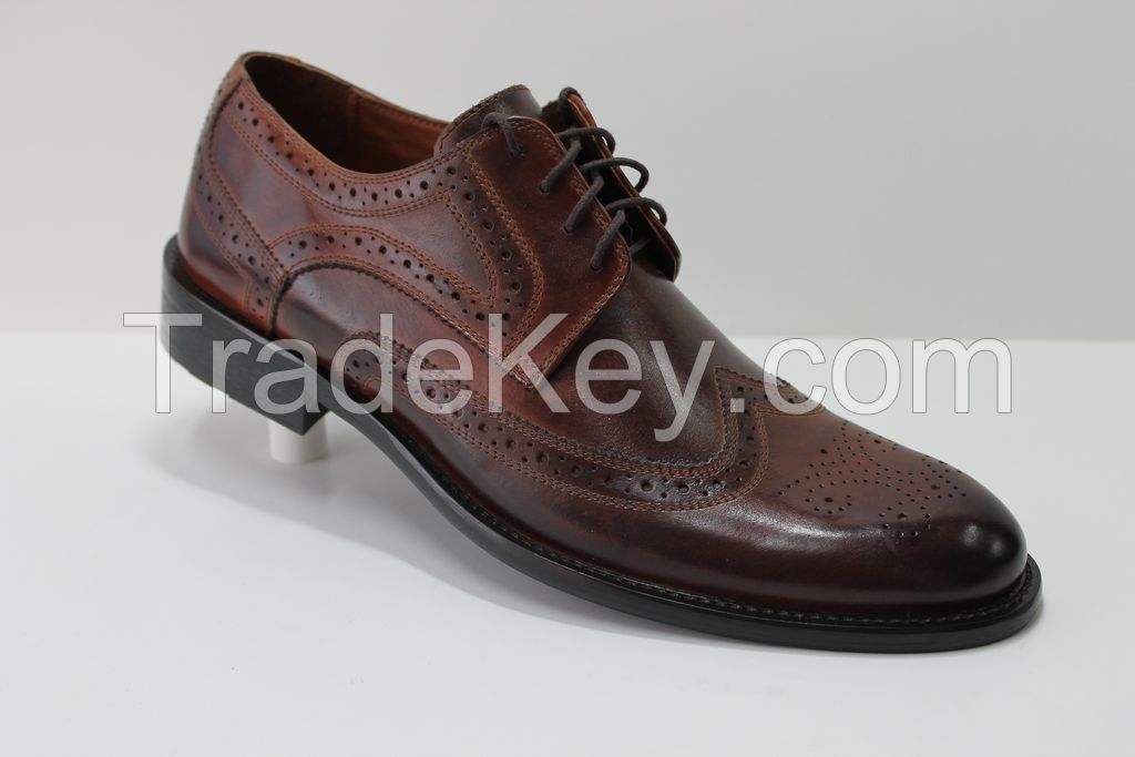 Pin by Somogyi Sándor on Cipők  Leather shoes men, Dress shoes