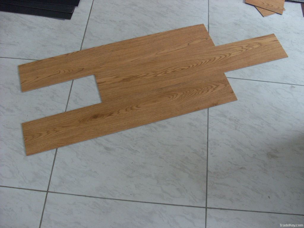 vinyl plank tile