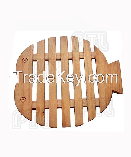 fish-shaped  cutting board