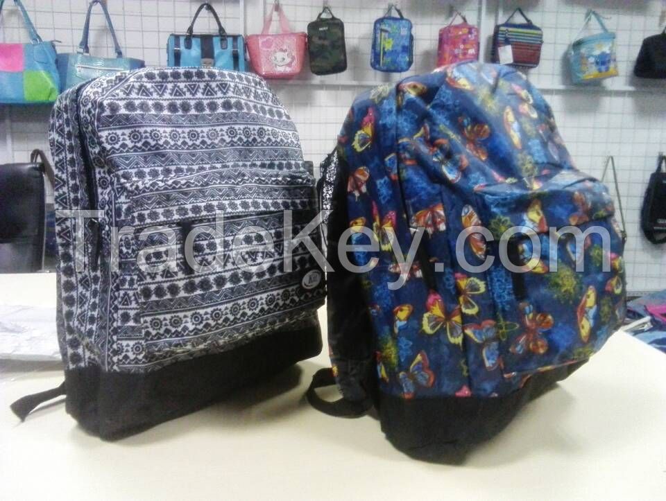 LA-13-05 - Polyester Backpack with ergonomic straps