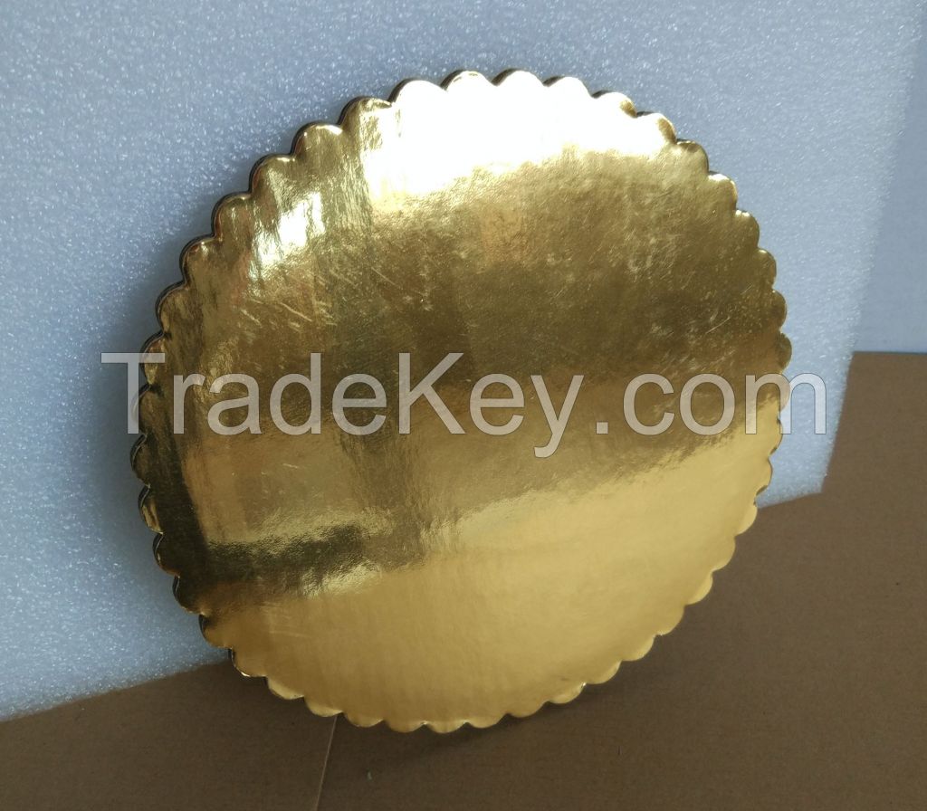 Metallized film cake round