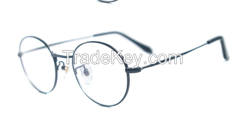 Wholesale Big Round Vintage Eyeglasses Retro Pure Titanium Spectacle Frames