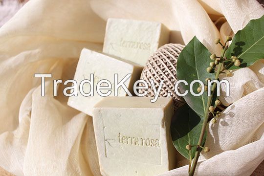 daphne natural soap