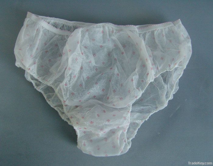 Disposable nonwoven panties