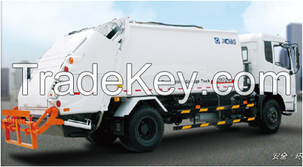 Refuse compacting truck with JMC chassis