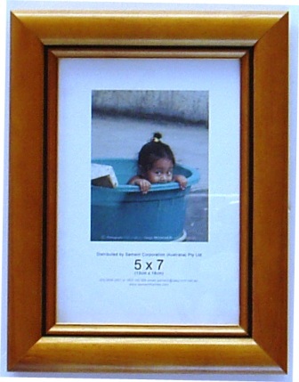 picture frames, photo frames, mirror frames