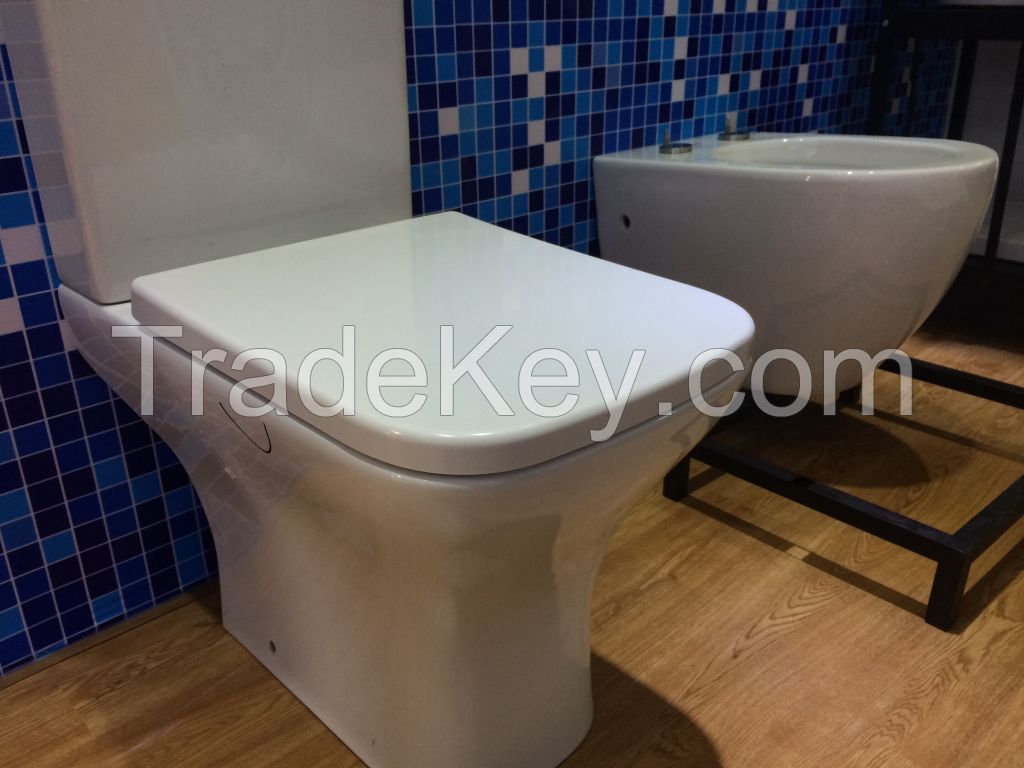Popular Square toilet seat with Gradue design