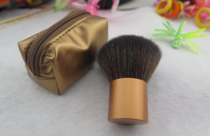 Kabuki Brush