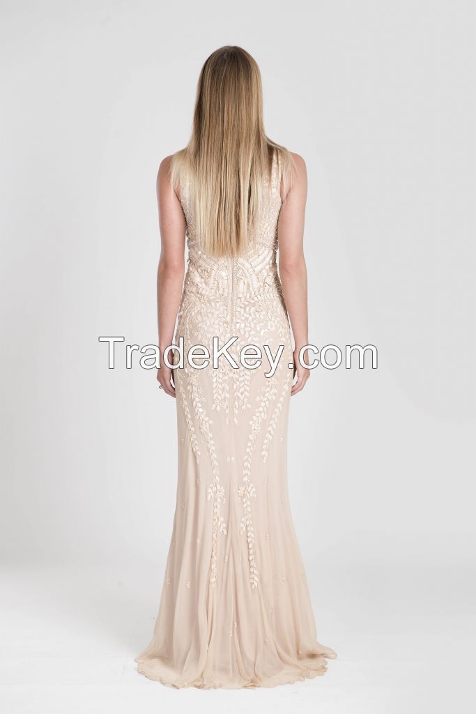 Exquisite ravishing floor length sleeveless bridal dress