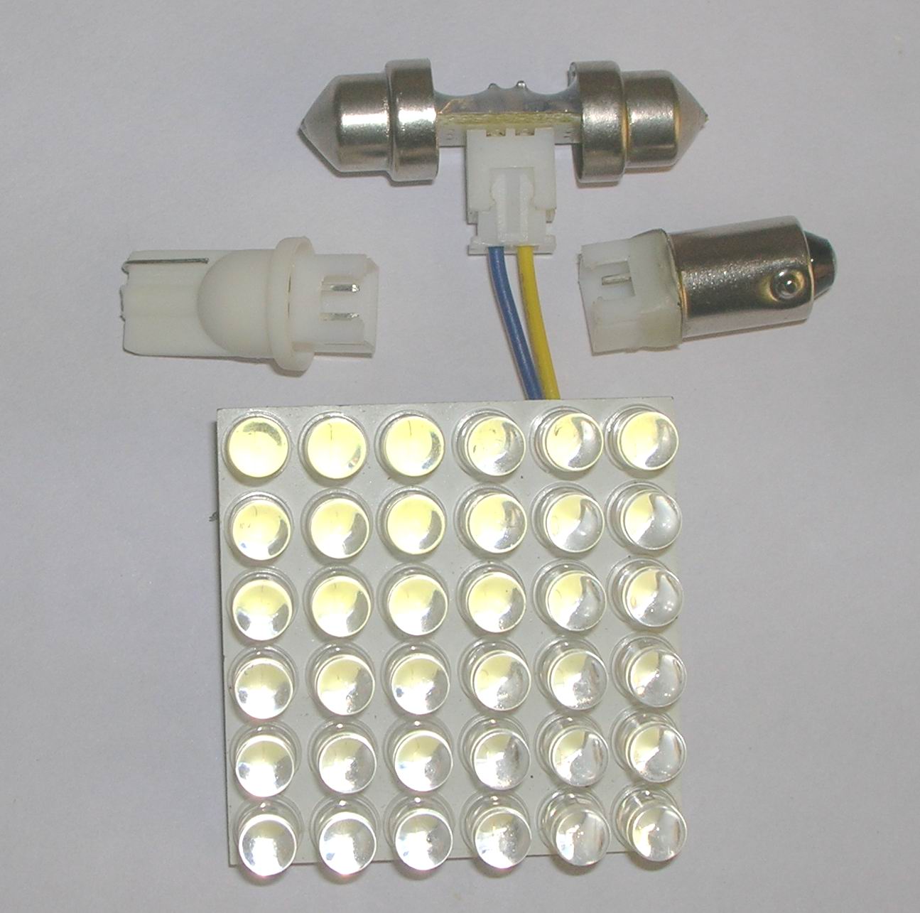 LED auto light bulb