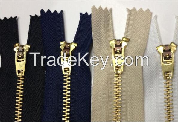 Metal Zipper in Gold 