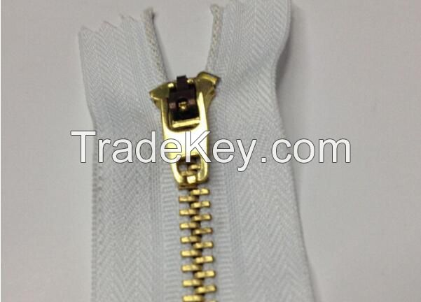 Metal Zipper in Gold 