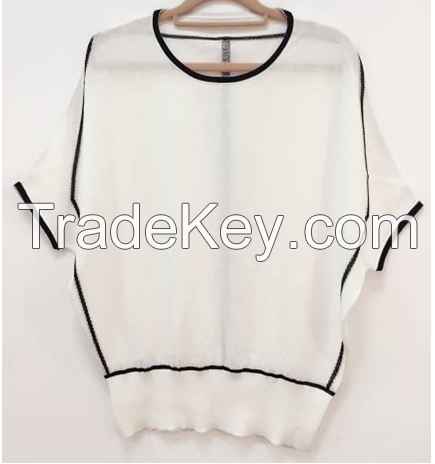 Ladies&#039; Knit Sweater