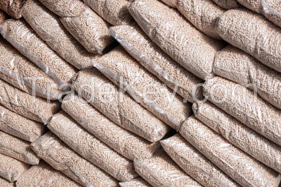 En+ wood pellets from Pine, Rubber and Acacia, Sawdust...