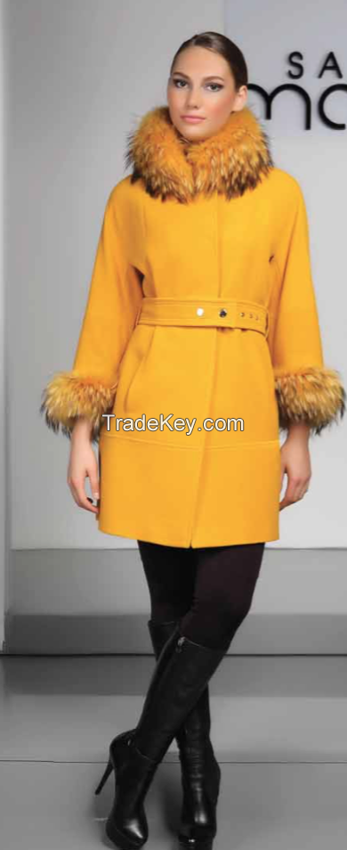 WOOL CASHMERE COAT WITH RACOON COLLAR AND SLEEVE