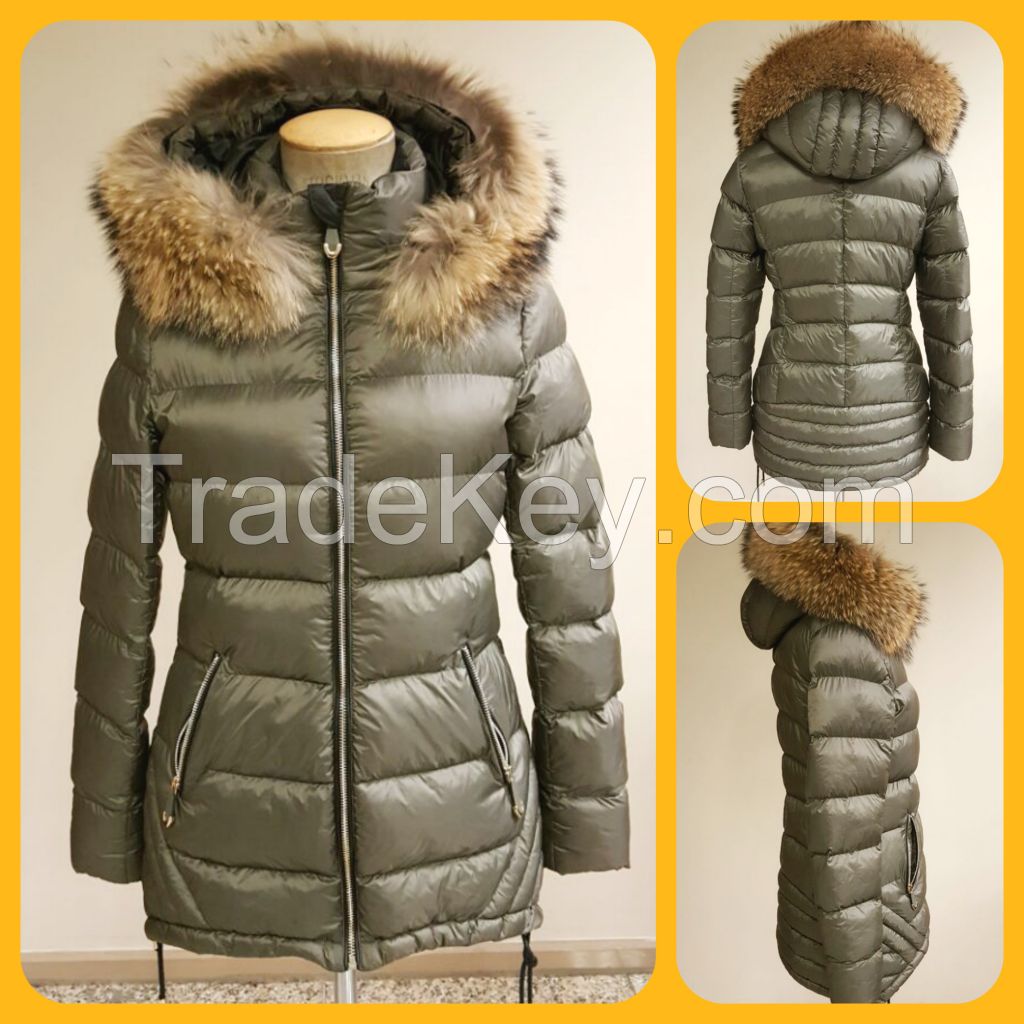 WOMAN DOWN COAT WITH REAL RACOON HOOD