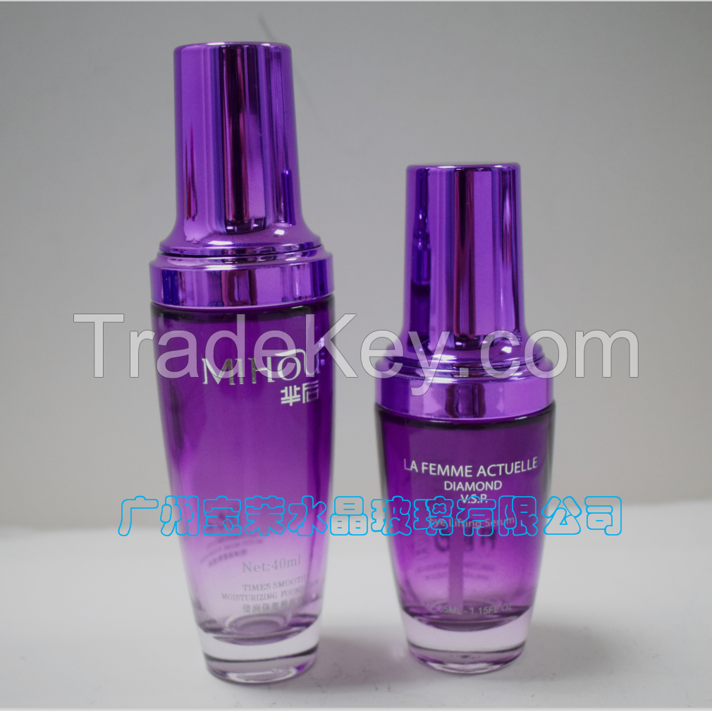 Sell 30ml 50ml gradient purple glass bottle for serum with purple pump