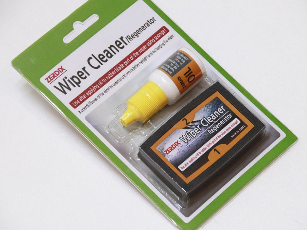 Automobile Windshield Wiper Cleaner Regenerator