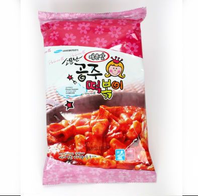 Hot spicy rice cake for snack