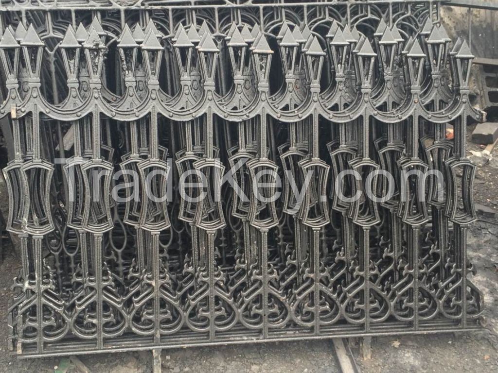 Powder coated aluminum fence