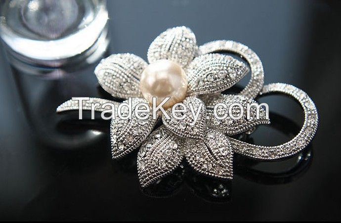 2016 New Rhinestones Mosaic Natural Pearl Alloy Material Flowers Shape