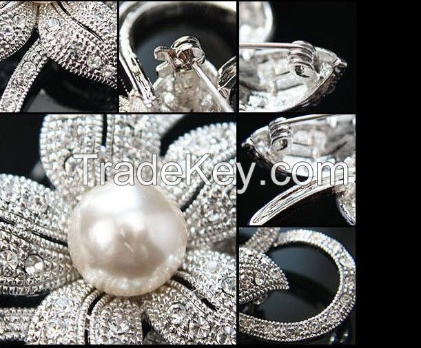 2016 New Rhinestones Mosaic Natural Pearl Alloy Material Flowers Shape