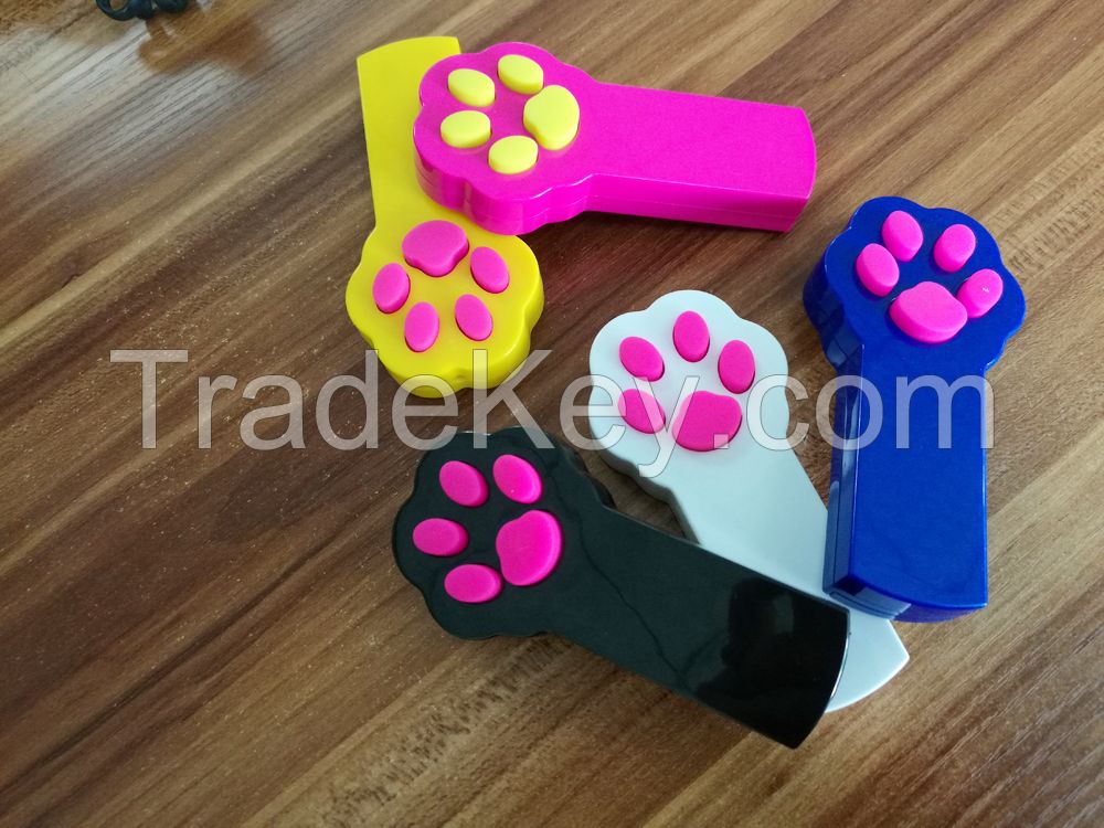 WIN-1923 paw shape laser beam electric cat toys red dot automatic cat laser