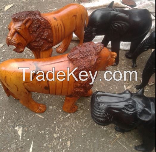 Animal's wooden carvings