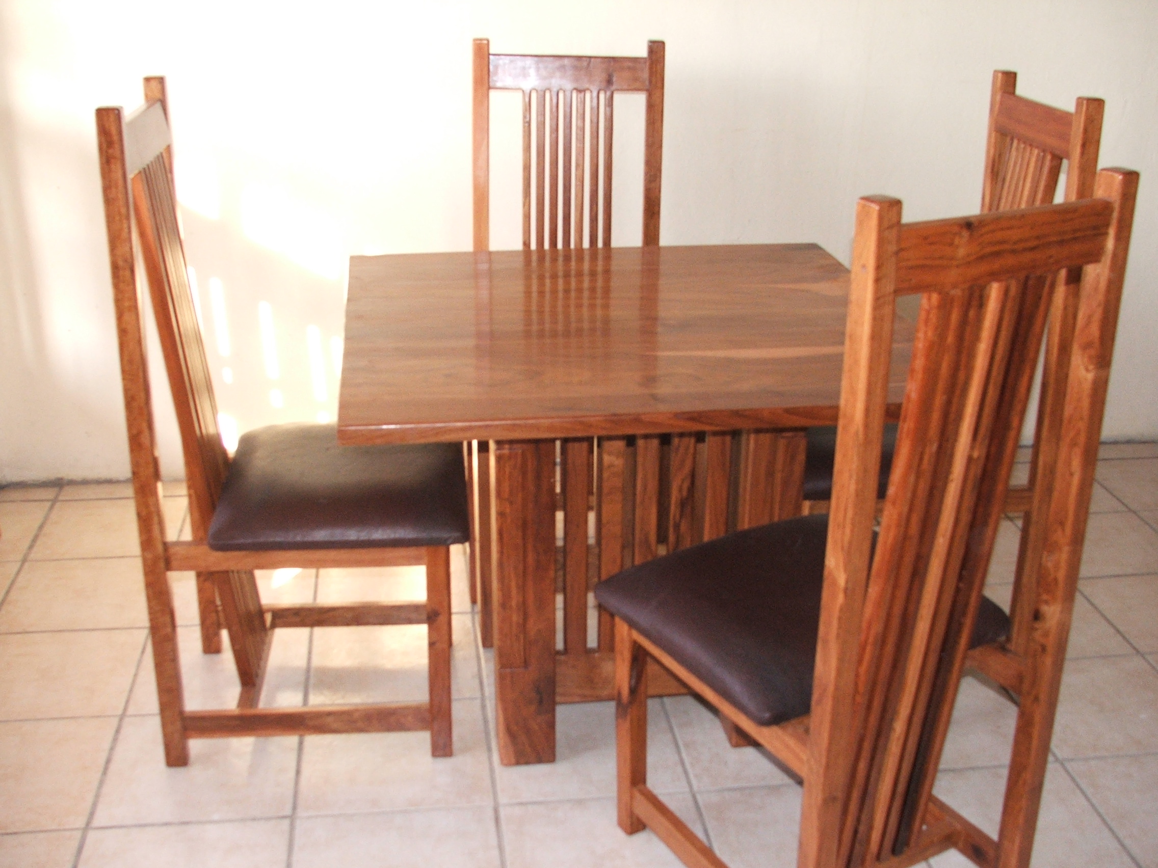 Teak Furniture Distributor: Bringing Traditional And Modern Designs To Your Home