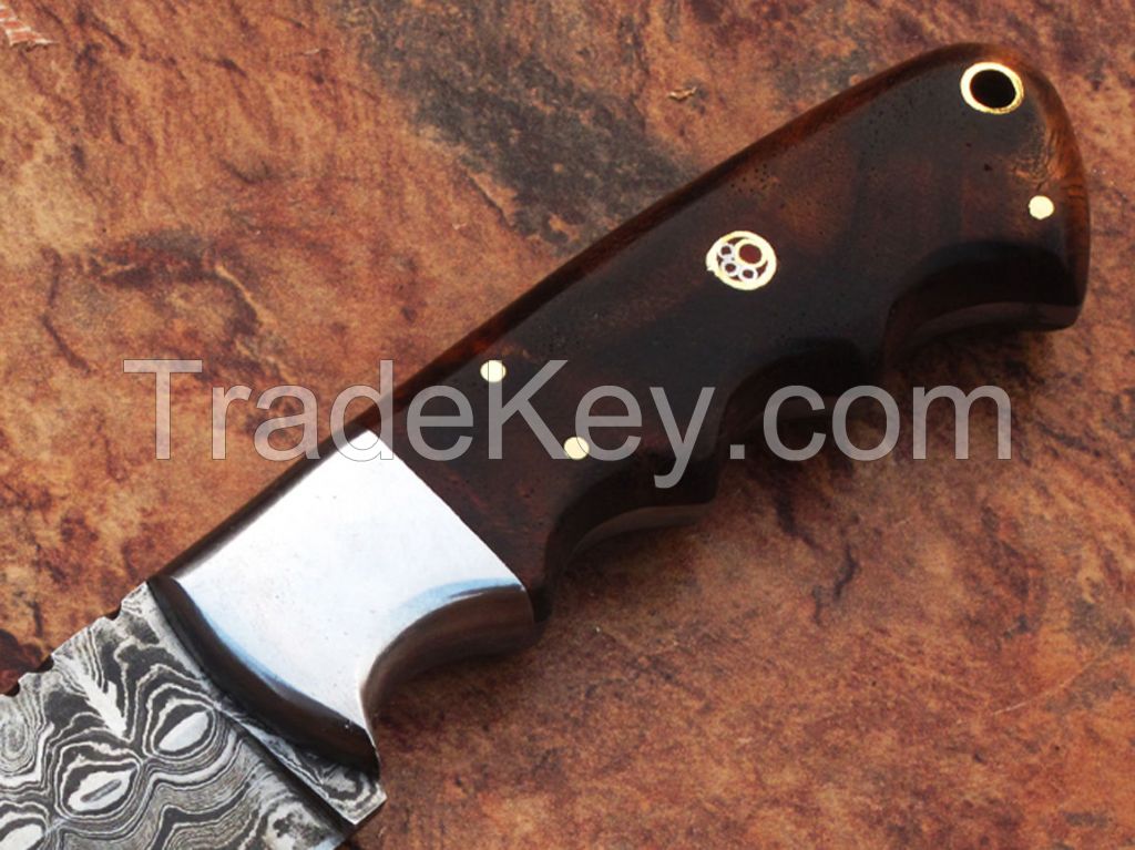 Custome made damascus steel skiner knife with leather sheath by R.T. Industry