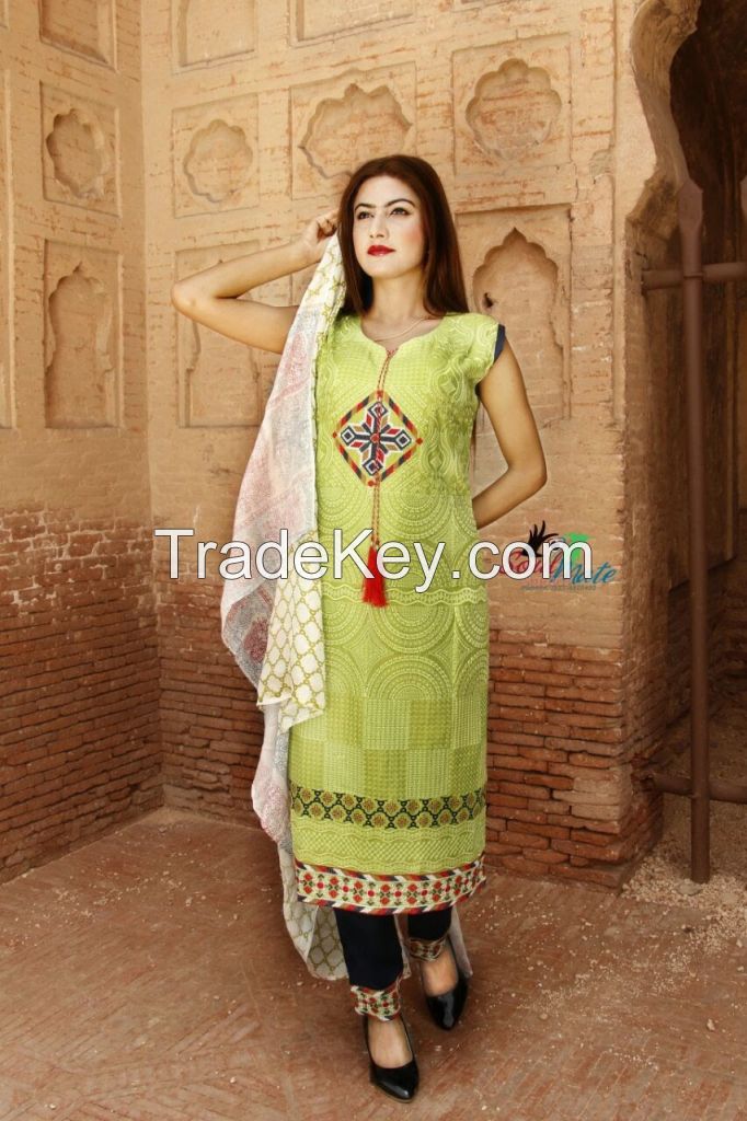 Ready to Wear 3 Piece Pakistani Causal Suits on Whole sale Rate 