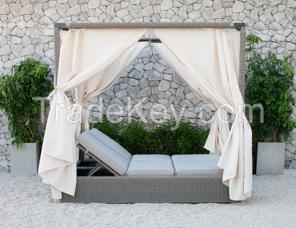 Best selling synthetic wicker rattan double sunbed with canopy outdoor furniture sun lounger